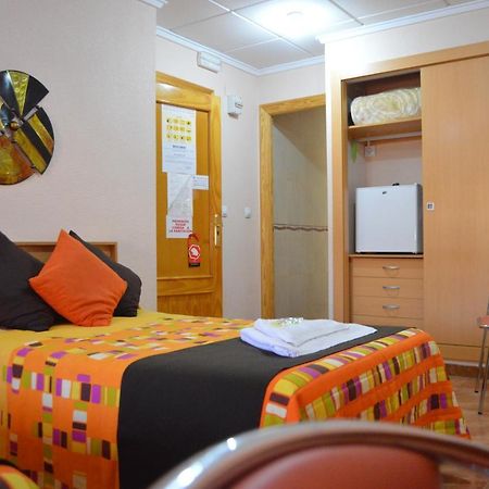 Hostal Carrizo Elda Exterior photo