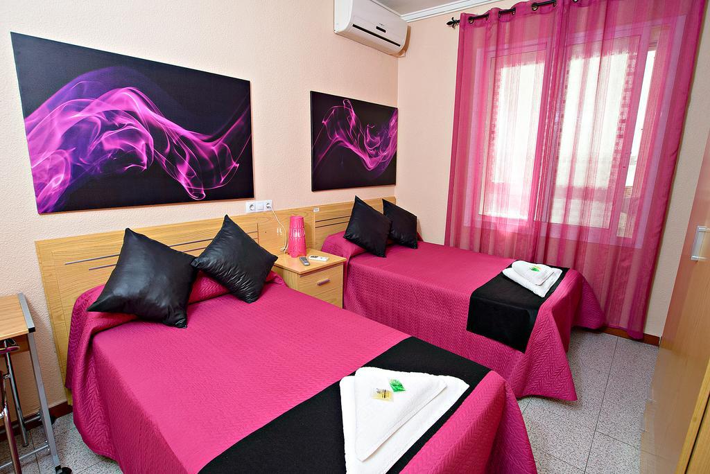 Hostal Carrizo Elda Exterior photo