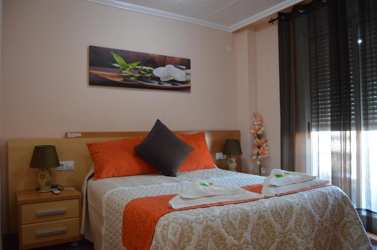 Hostal Carrizo Elda Exterior photo